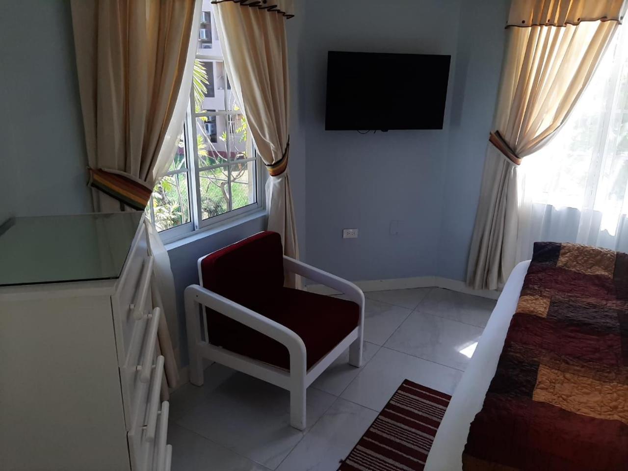 Marchabell By The Sea E22 Apartment Ocho Rios Exterior foto