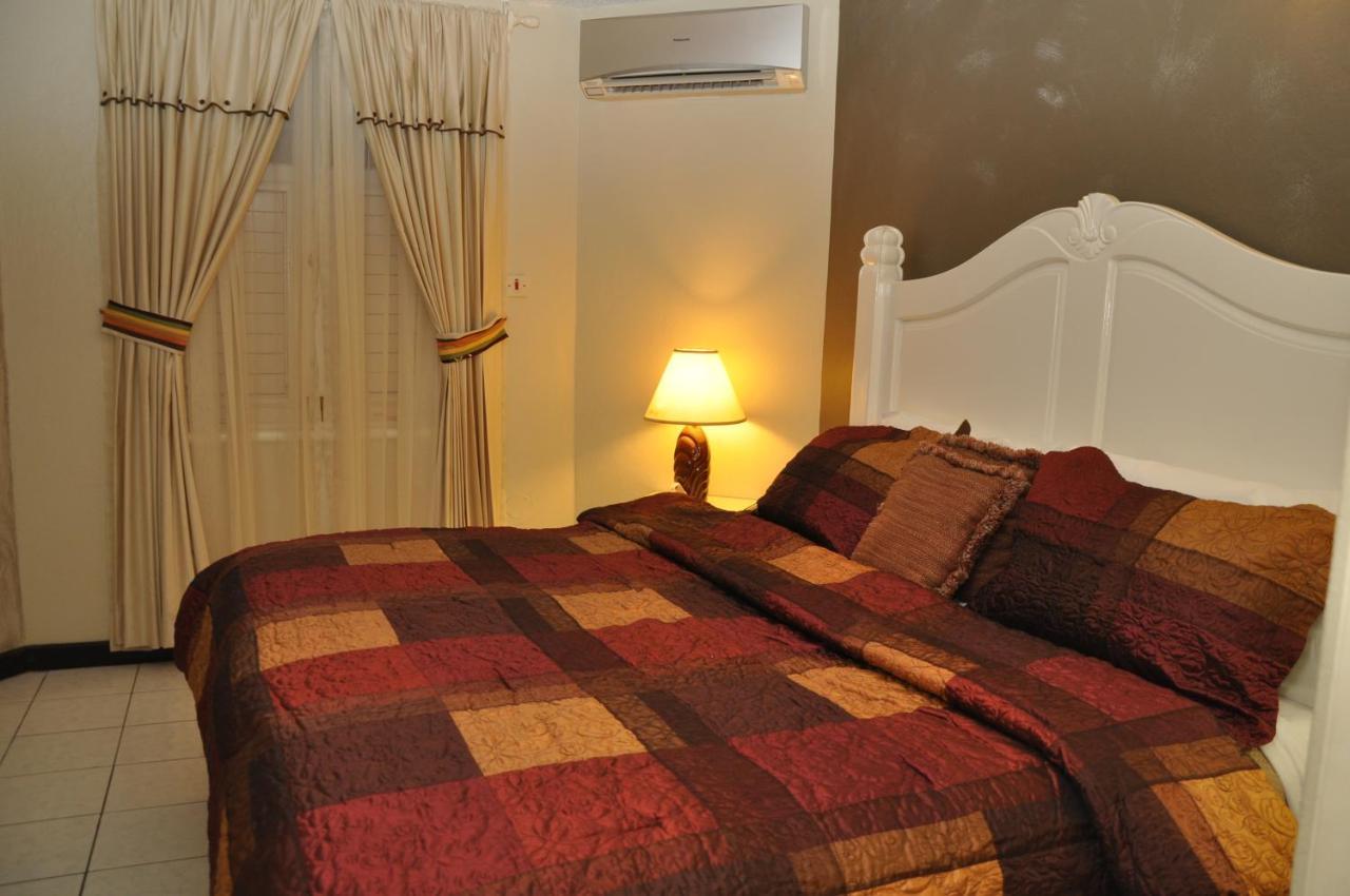 Marchabell By The Sea E22 Apartment Ocho Rios Cameră foto