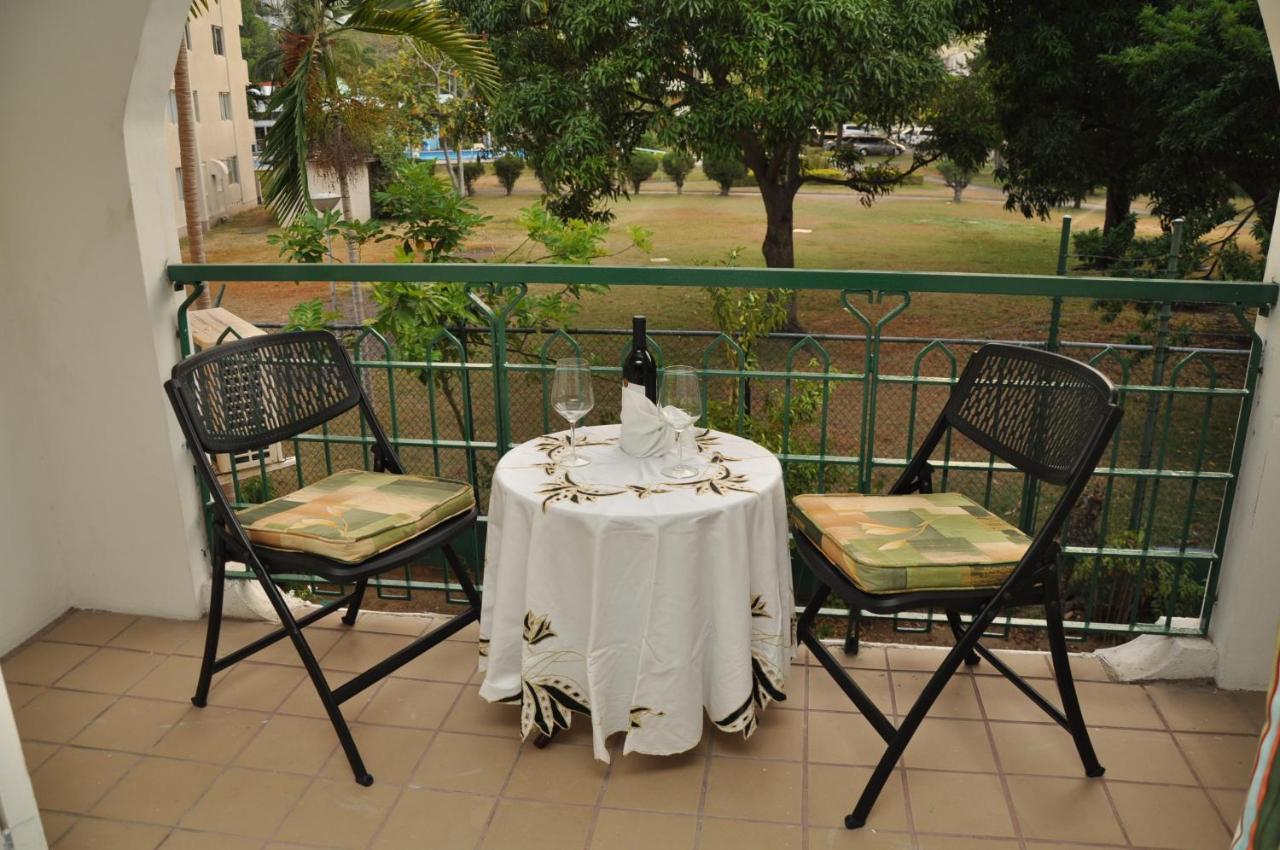 Marchabell By The Sea E22 Apartment Ocho Rios Cameră foto